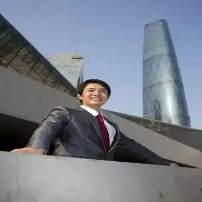 倪立
